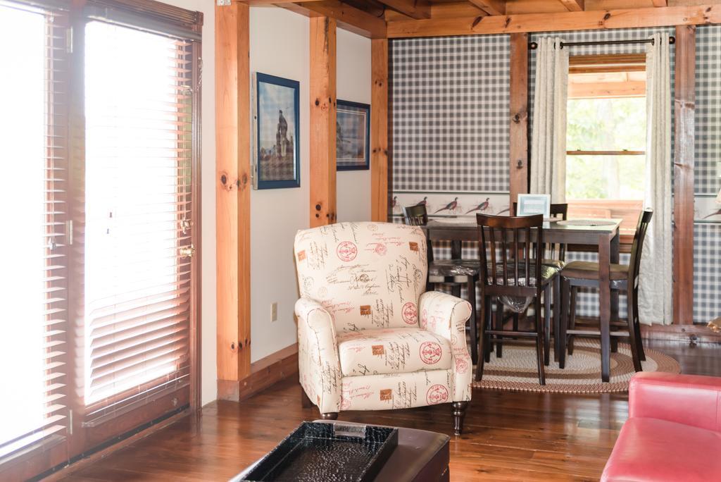 Columbia The Lake House A Hidden Gem Sleeps 4 מראה חיצוני תמונה