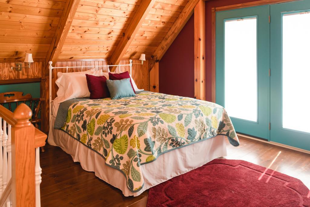 Columbia The Lake House A Hidden Gem Sleeps 4 מראה חיצוני תמונה